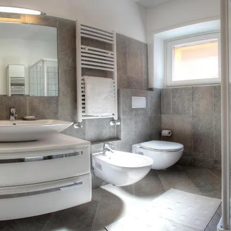 Girasole Casa Rossa A 3* קוליקו