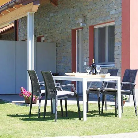 Girasole Casa Rossa A アパートホテル